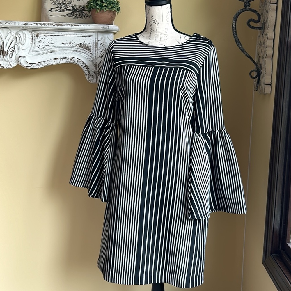 Black & White Striped Large Flare Bell Sleeve Dress Button Accents size medium
